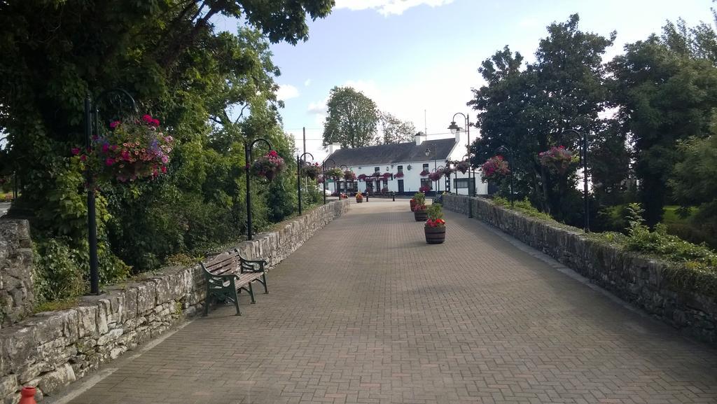Doonard Manor B&B Craughwell Ngoại thất bức ảnh