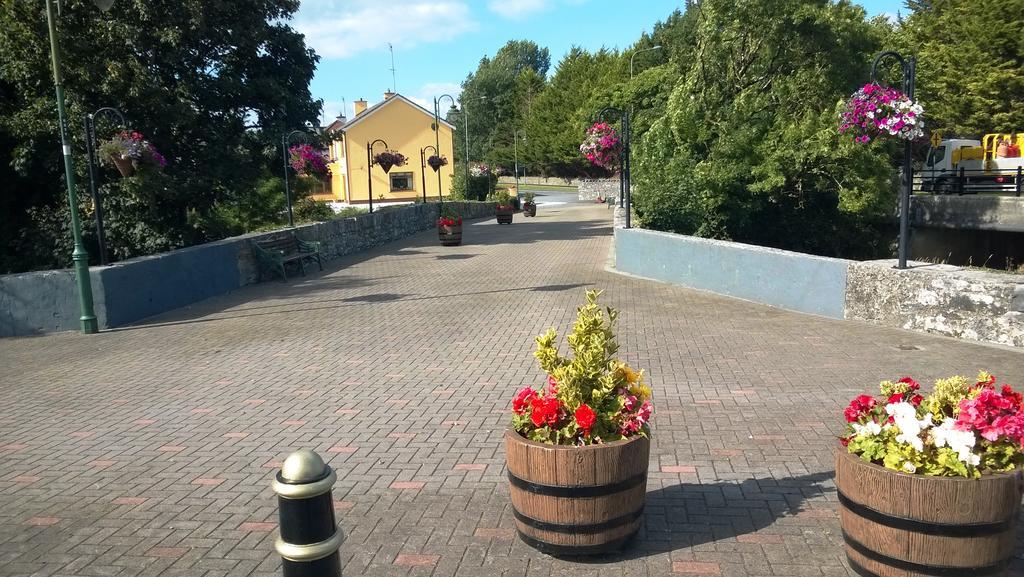 Doonard Manor B&B Craughwell Ngoại thất bức ảnh